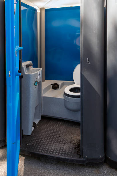 Best Portable toilet rental cost  in Beaverton, MI