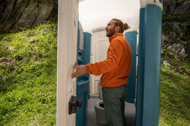 Best Portable bathroom rental  in Beaverton, MI
